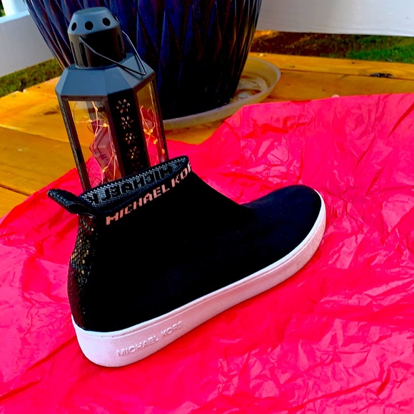 MICHAEL Michael Kors Shoes - MICHAEL Michael Kors Women’s Sz 9.5